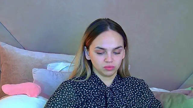 Snapshot of AnitaVenture chatting on 10/11/25, 04:38 AnitaVenture online show from 10/11/25, 04:38