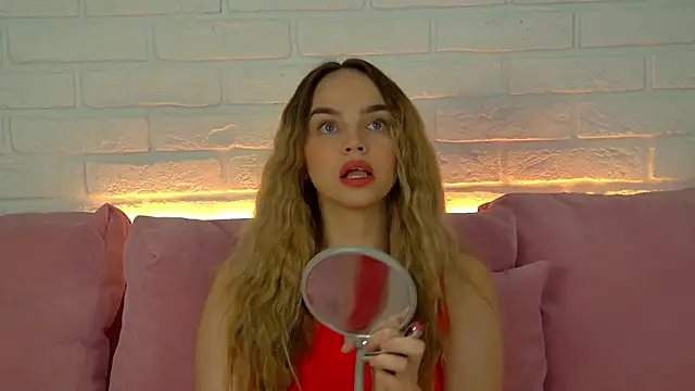 Snapshot of AnitaVenture chatting on 10/24/25, 04:09 AnitaVenture online show from 10/24/25, 04:09