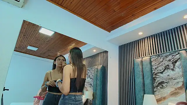 celestebellmont online show from 12/16/25, 12:43