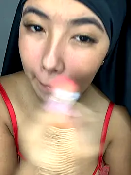 Snapshot of Samara__Amir chatting on 10/19/25, 12:17 Samara  Amir online show from 10/19/25, 12:17