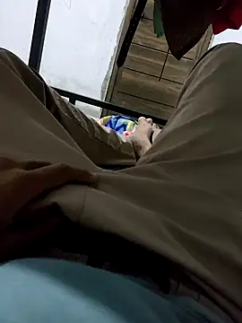 Snapshot of BIG_DICK__BOY chatting on 10/21/25, 06:19 BIG DICK  BOY online show from 10/21/25, 06:19