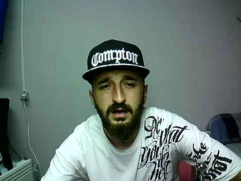 Snapshot of krerem chatting on 11/12/25, 09:03 krerem online show from 11/12/25, 09:03