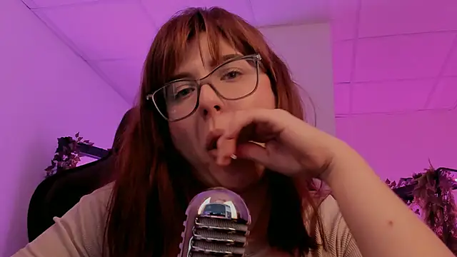 FameyBlum online show from 09/27/25, 01:27