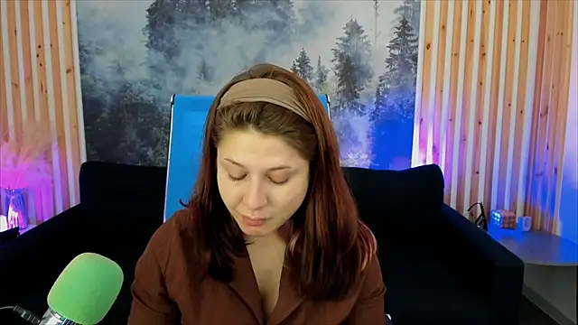 FameyBlum online show from 10/05/25, 08:12