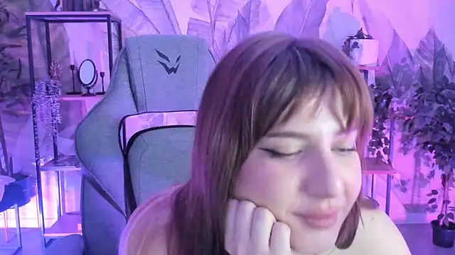 FameyBlum online show from 10/28/25, 11:14