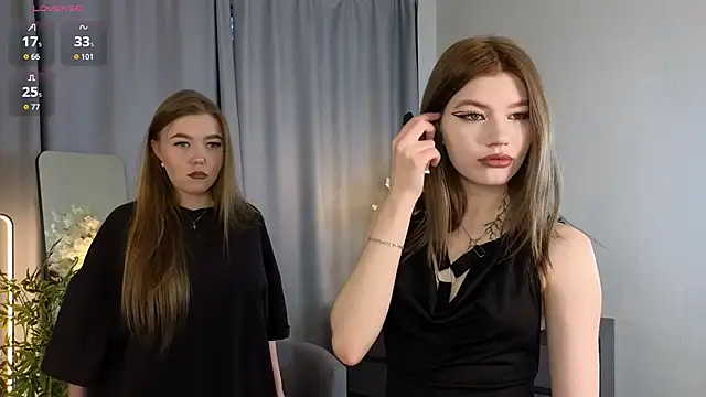 Snapshot of TwixieGuo chatting on 11/14/25, 10:36 TwixieGuo online show from 11/14/25, 10:36