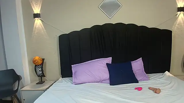 GabySweett  online show from 11/12/25, 12:05