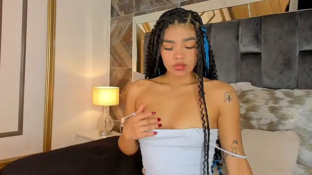 Snapshot of NaylaGrey chatting on 10/10/25, 11:31 NaylaGrey online show from 10/10/25, 11:31