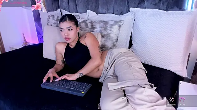 NaylaGrey online show from 06/30/26, 11:33