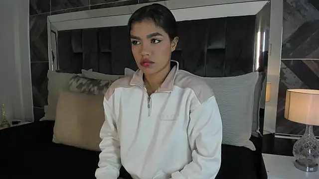 NaylaGrey online show from 07/03/26, 03:35