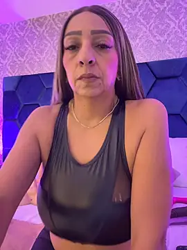 Snapshot of Angelina_Roa chatting on 07/06/26, 02:14 Angelina Roa online show from 07/06/26, 02:14