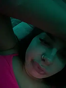 Snapshot of Romina6 chatting on 10/08/25, 10:29 Romina6 online show from 10/08/25, 10:29