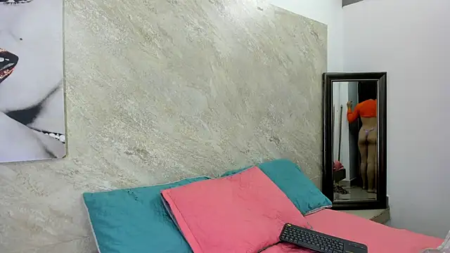 Snapshot of Chanel-munoz chatting on 11/25/25, 01:49 Chanel-munoz online show from 11/25/25, 01:49