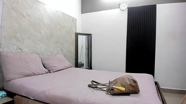 Snapshot of Chanel-munoz chatting on 11/28/25, 02:36 Chanel-munoz online show from 11/28/25, 02:36