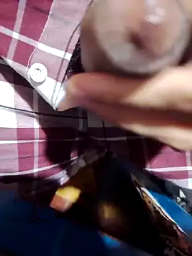 Snapshot of Sir_clouden chatting on 11/18/25, 12:05 Sir clouden online show from 11/18/25, 12:05