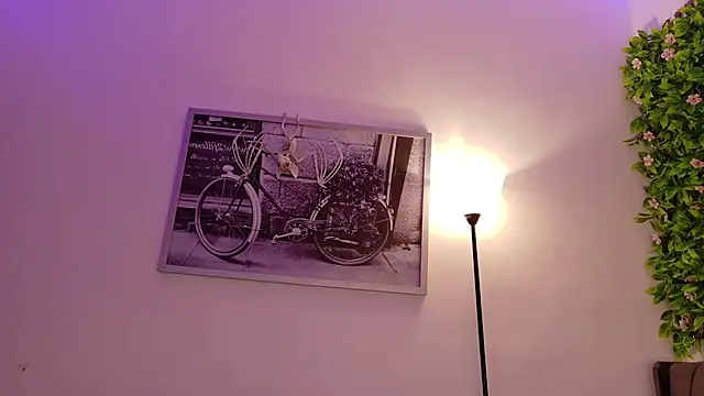 Snapshot of Lizzy_dark chatting on 10/04/25, 08:12 Lizzy dark online show from 10/04/25, 08:12