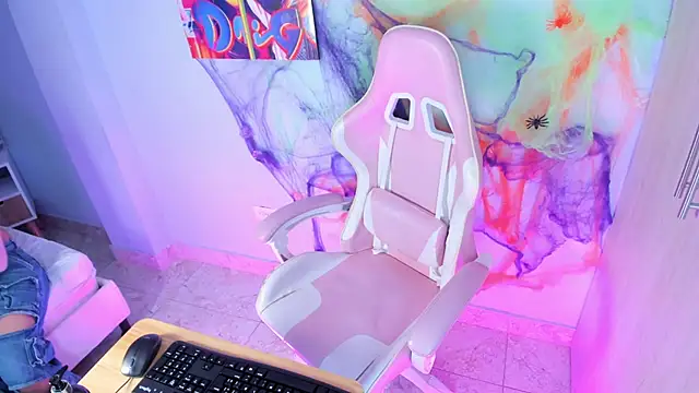 Snapshot of Athenea__fox chatting on 10/29/25, 12:07 Athenea fox online show from 10/29/25, 12:07