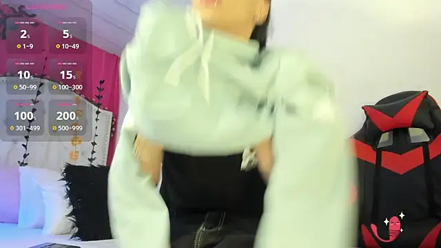 Snapshot of XaanderGrey chatting on 10/29/25, 07:37 XaanderGrey online show from 10/29/25, 07:37