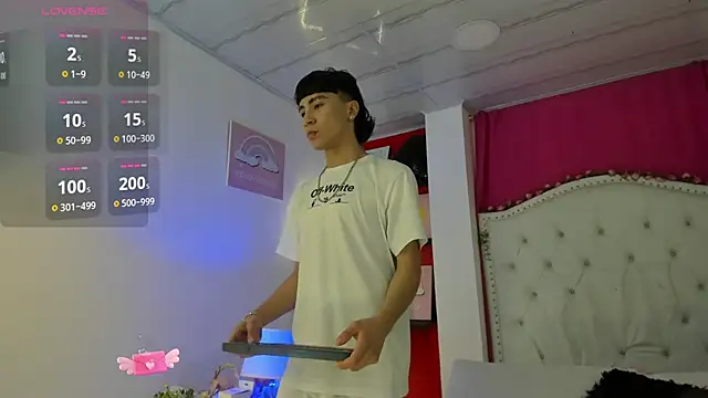 Snapshot of XaanderGrey chatting on 11/24/25, 07:13 XaanderGrey online show from 11/24/25, 07:13