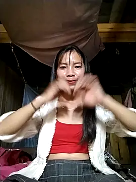 Snapshot of lmc-zz chatting on 10/20/25, 03:34 lmc-zz online show from 10/20/25, 03:34