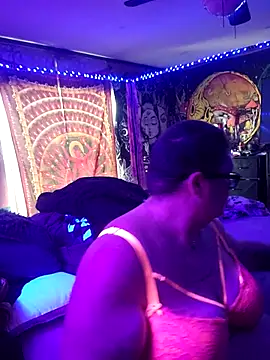 violentviolet68 online show from 05/10/26, 03:28