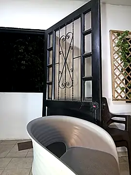 hot pleaser1   online show from 09/30/25, 05:12