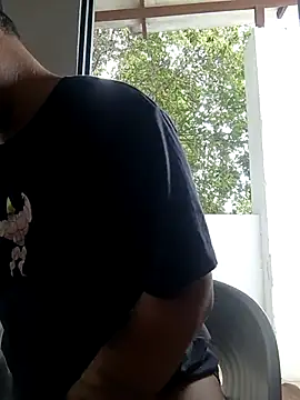 hot pleaser1   online show from 10/10/25, 09:03