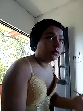 hot pleaser1   online show from 10/24/25, 12:23