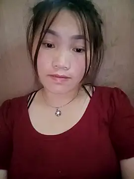 Snapshot of min-xinh chatting on 10/28/25, 06:39 min-xinh online show from 10/28/25, 06:39