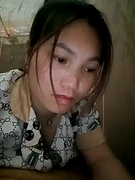 Snapshot of min-xinh chatting on 11/11/25, 08:58 min-xinh online show from 11/11/25, 08:58