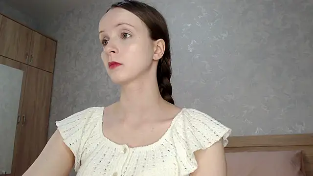 Snapshot of Yourplayfulspark chatting on 11/05/25, 12:32 Yourplayfulspark online show from 11/05/25, 12:32