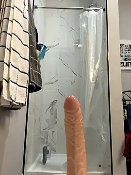 Snapshot of yunniq chatting on 10/01/25, 08:53 yunniq online show from 10/01/25, 08:53