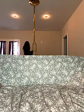 Snapshot of yunniq chatting on 10/05/25, 09:02 yunniq online show from 10/05/25, 09:02