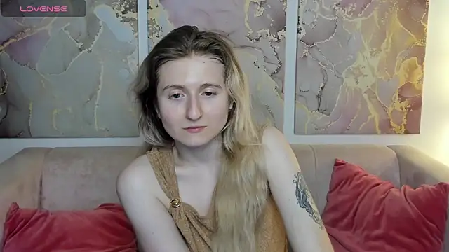 CamillaDreamer online show from 04/28/26, 05:51