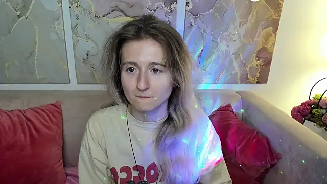 Snapshot of CamillaDreamer chatting on 07/16/26, 05:08 CamillaDreamer online show from 07/16/26, 05:08