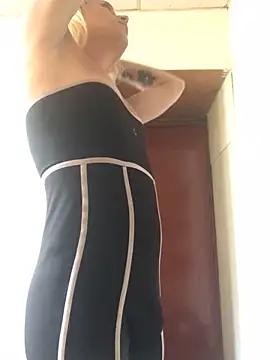 Snapshot of alexawinterrr chatting on 11/24/25, 05:23 alexawinterrr online show from 11/24/25, 05:23