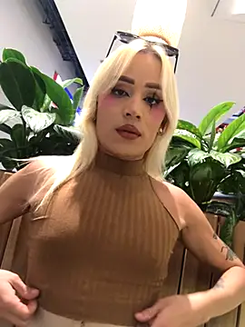 Snapshot of alexawinterrr chatting on 12/02/25, 08:26 alexawinterrr online show from 12/02/25, 08:26