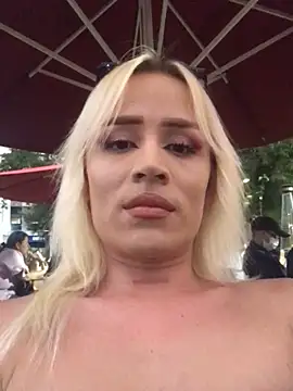 Snapshot of alexawinterrr chatting on 12/15/25, 10:58 alexawinterrr online show from 12/15/25, 10:58