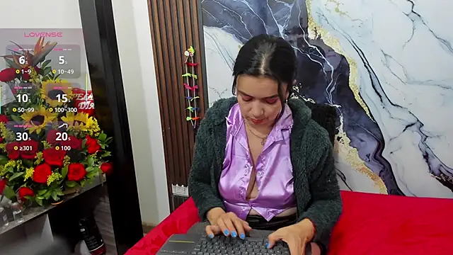 angelinee39 online show from 11/02/25, 09:33