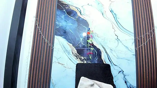 angelinee39 online show from 12/05/25, 09:29