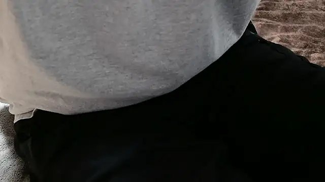 Snapshot of kei_tanaka77 chatting on 10/03/25, 07:49 kei tanaka77 online show from 10/03/25, 07:49