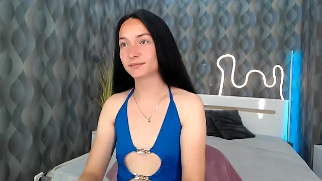 Snapshot of Emilly__Grey chatting on 06/08/26, 05:35 Emilly Grey online show from 06/08/26, 05:35