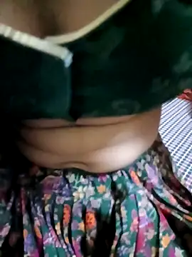 Snapshot of kavita_bhabi chatting on 10/08/25, 03:53 kavita bhabi online show from 10/08/25, 03:53