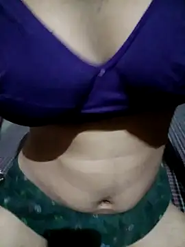 Snapshot of kavita_bhabi chatting on 10/11/25, 03:32 kavita bhabi online show from 10/11/25, 03:32