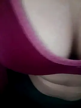 Snapshot of kavita_bhabi chatting on 12/16/25, 04:01 kavita bhabi online show from 12/16/25, 04:01