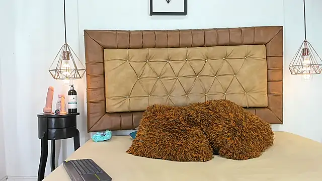 hannarose1208 online show from 10/14/25, 01:23