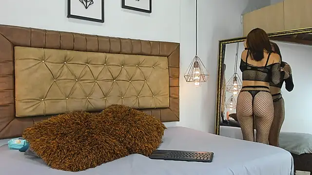 hannarose1208 online show from 10/23/25, 12:37