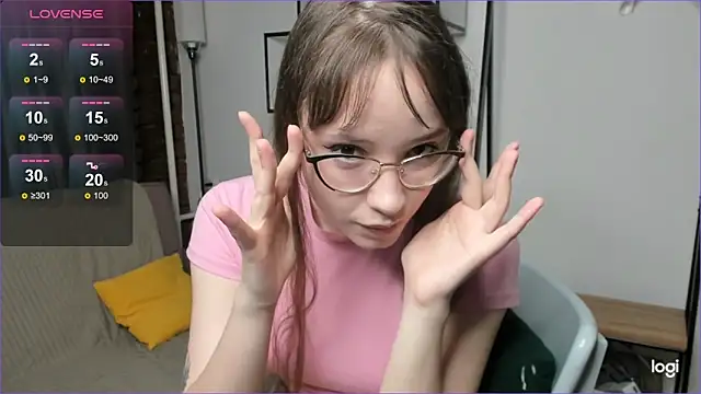 Snapshot of KinkySeraph chatting on 10/06/25, 02:03 KinkySeraph online show from 10/06/25, 02:03