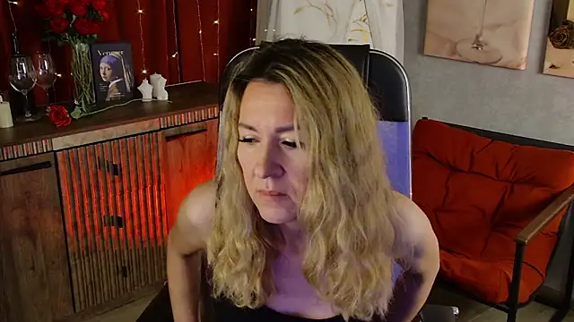 DonnaSmitth online show from 05/13/26, 06:27