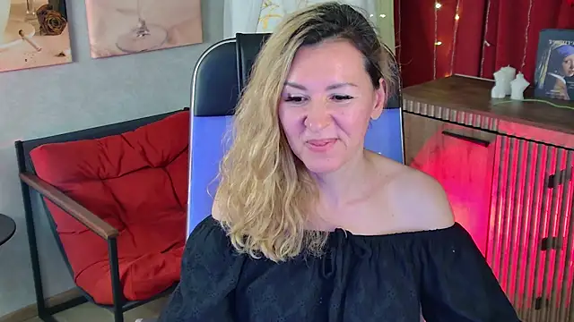 DonnaSmitth online show from 05/19/26, 01:56